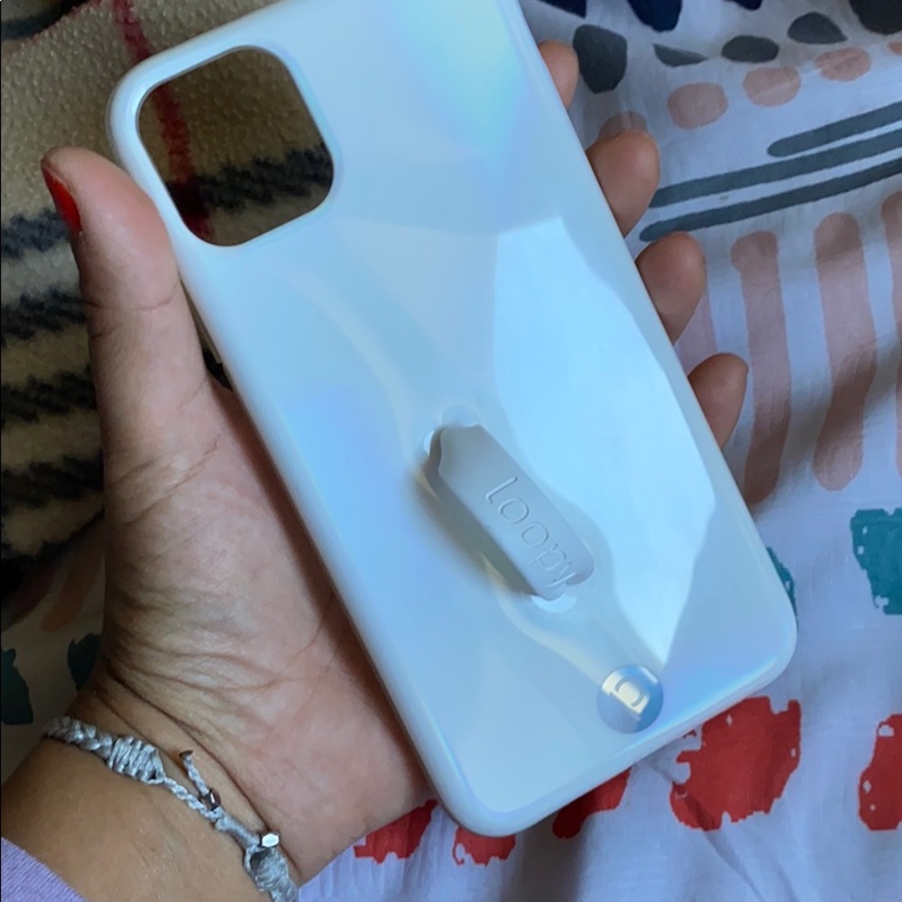 Iphone 11 pro max Opal Loopy Case